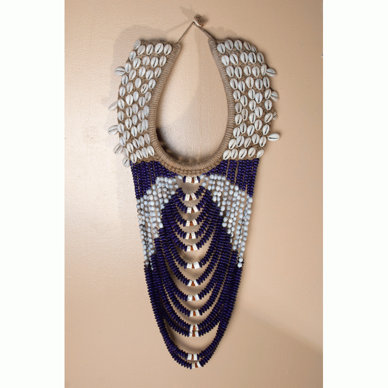 Hals en borstversiering